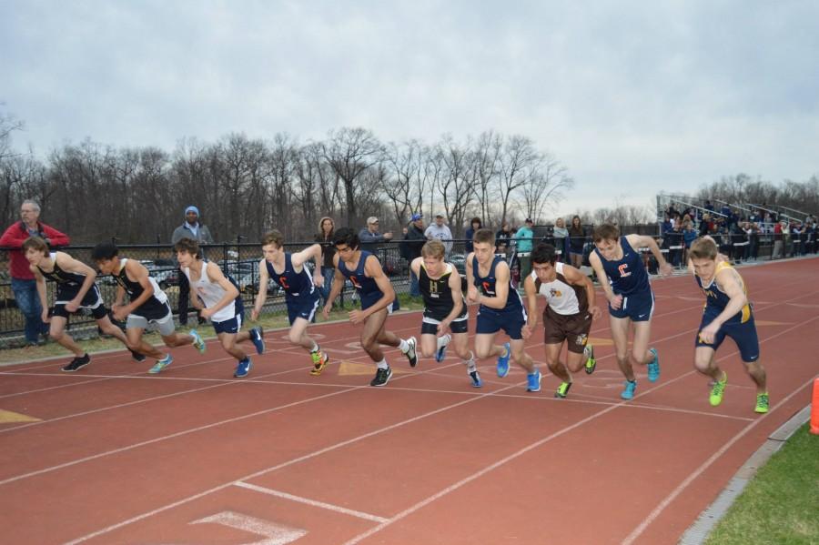 Hackley runners excel in the 800m race.