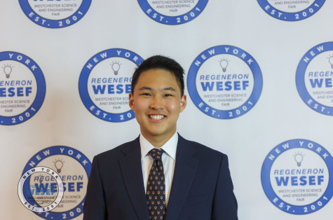 Maxwel Lee participated in the Westchester Science and Engineering Fair on the 19th of March. At WESEF he presented his work on the ability of barley straw extract to prevent algae growth.