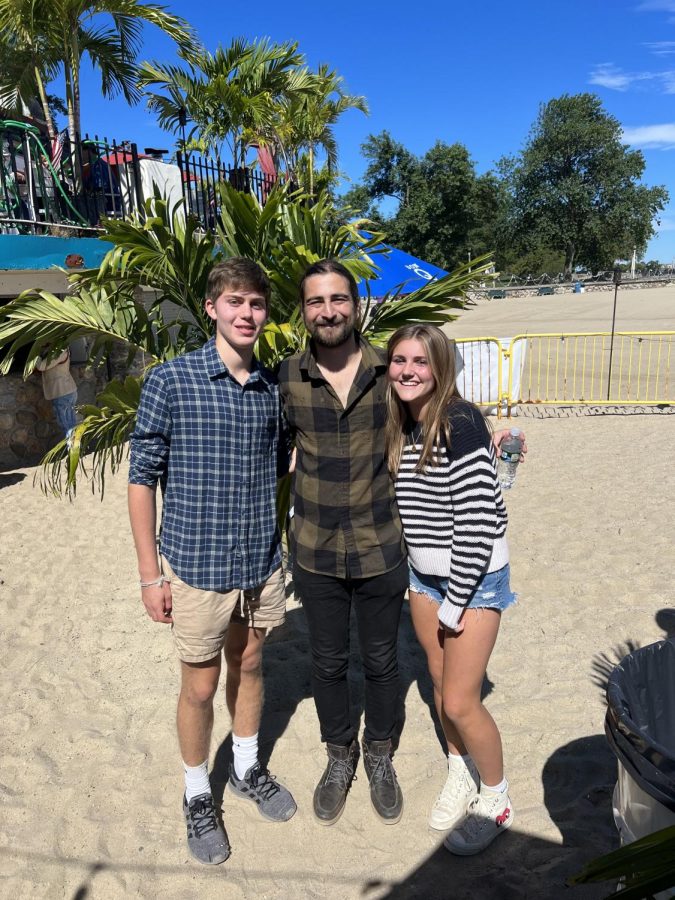 Sophomores Sarah Barsanti and Jack Perlman had the opportunity to meet Noah Kahan. He performed at a local restaurant in Rye for a small crowd of people. Fans enjoyed sitting and watching him play his music in a relaxing setting on the beach.