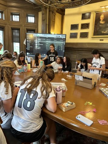Students and faculty gathered in the Lindsay Room and made friendship bracelets inspired by Taylor Swift. Taylor Swifts music was played throughout the party to celebrate her accomplishments as an artist, and the variety of songs in her discography.