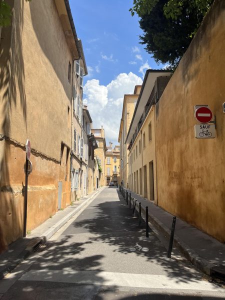 Students were free to familiarize themselves with the beautiful streets of Aix-en-Provence.