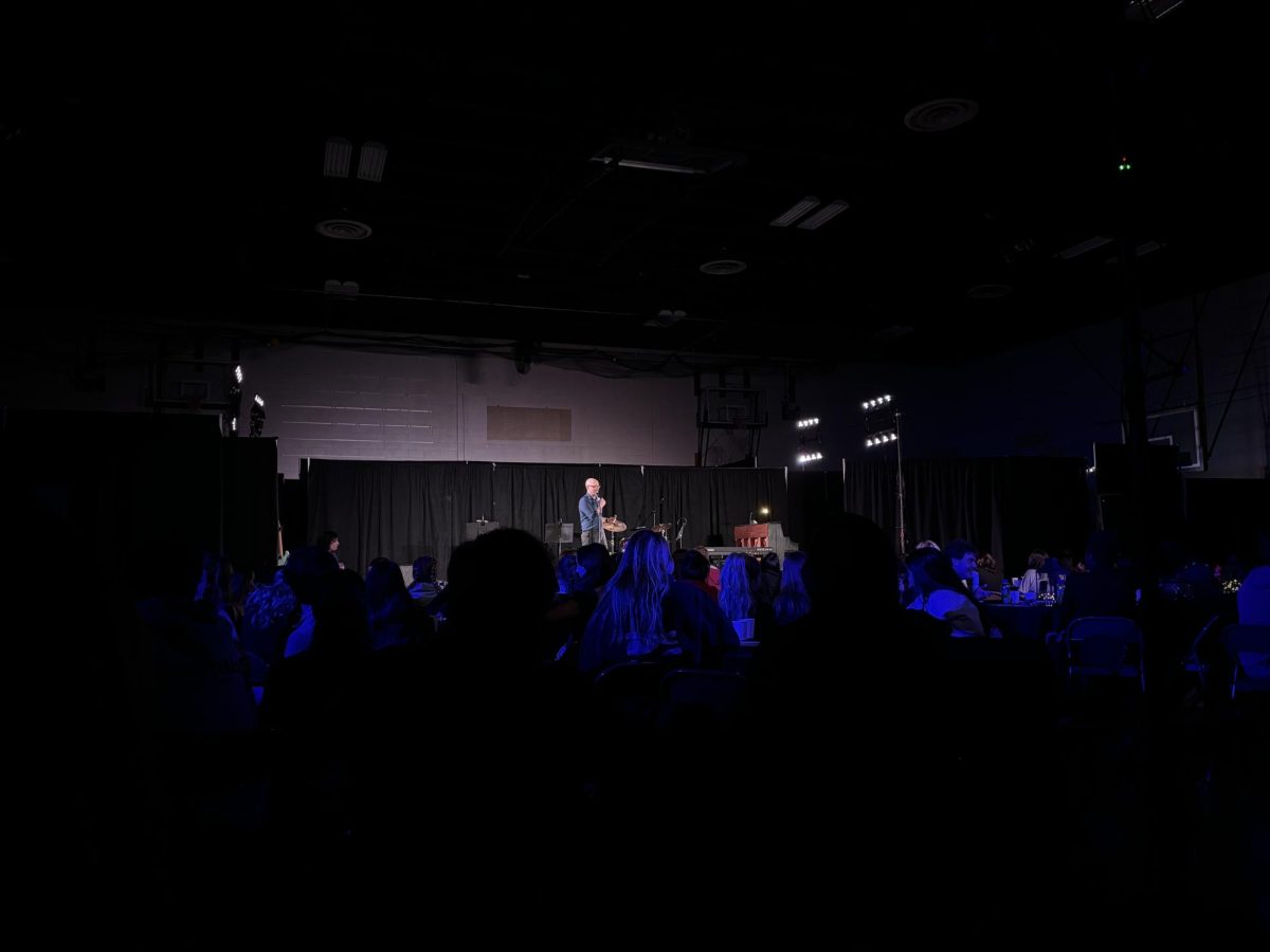 On April 19th, Managing Assistant for Performing Arts and Director of Music Institute, Dylan Chalfy, opened the 2024 Spring Coffeehouse in Zetkov Athletic Center. Mr. Chalfy thanked everyone who helped make coffeehouse possible before a night full of talent began. 