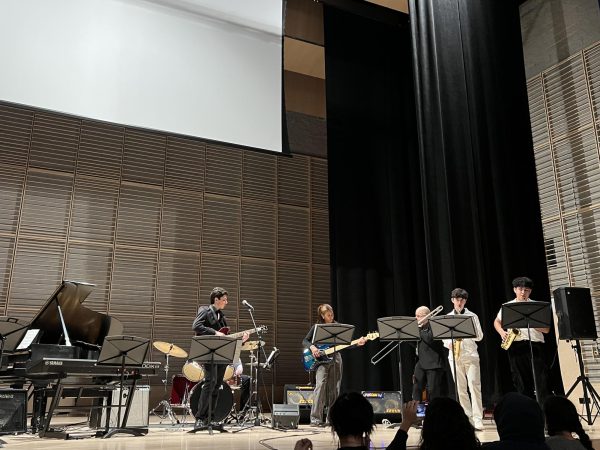 The final group to perform was Jazz Combos #1 which includes vocalist and guitarist Ace Perez, saxophonists Philip Mahamedi and Ivan Laca-Jara, pianist Jack Magidson, bassist Zora Blu Teacher, as well as drums player Sam Suniewick. They played "Blue Walk" by Lou Donaldson, "In a Sentimental Mood" by Duke Ellington, and "Another Star" by Stevie Wonder.